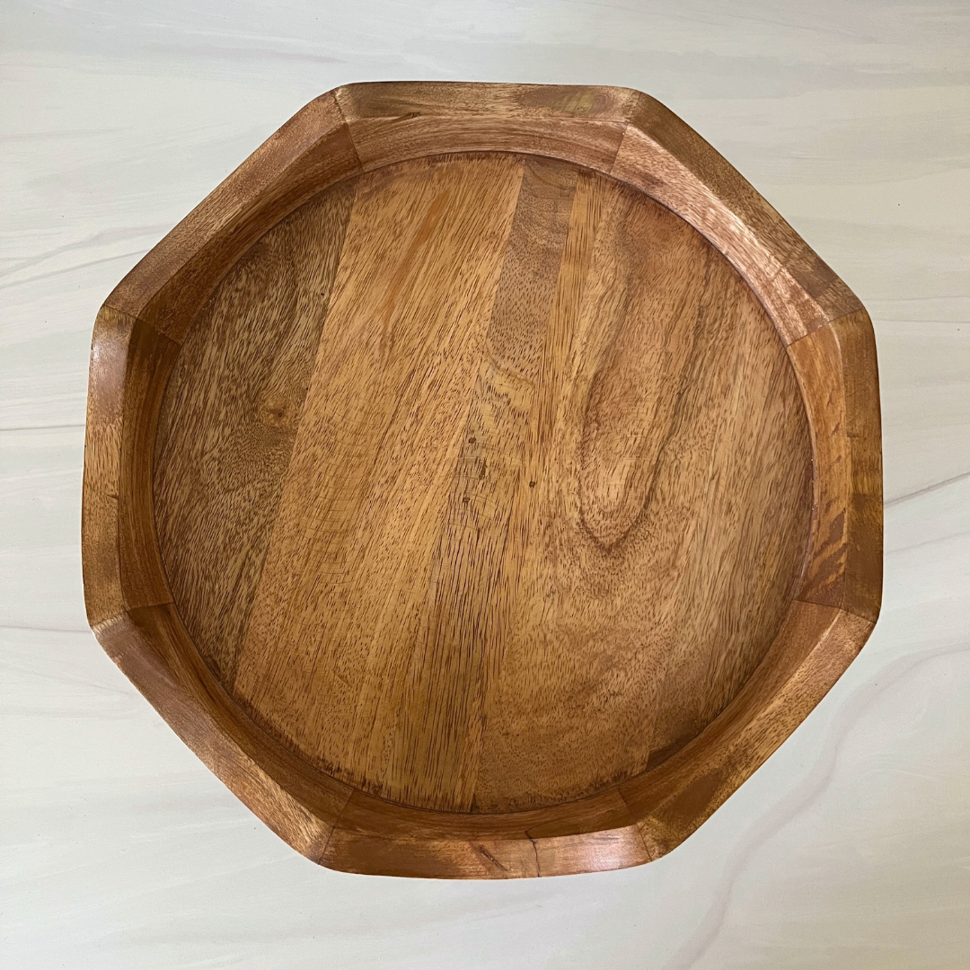 Scallop Footed Stand