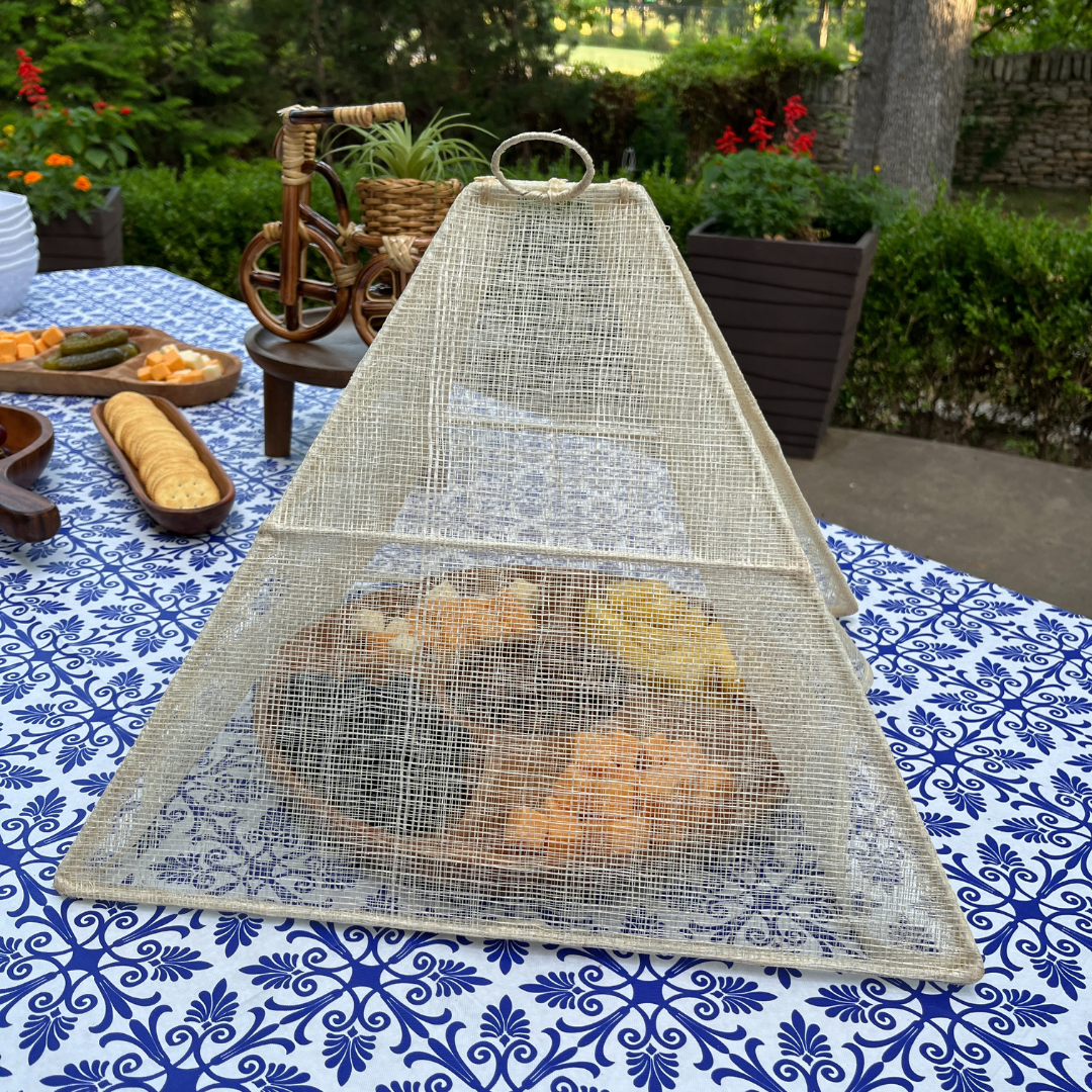 Collapsible Woven Food Tent