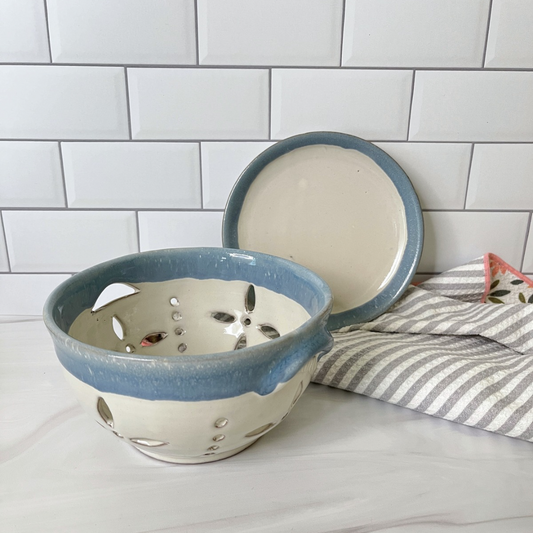 Bowl of Berries Colander & Plate