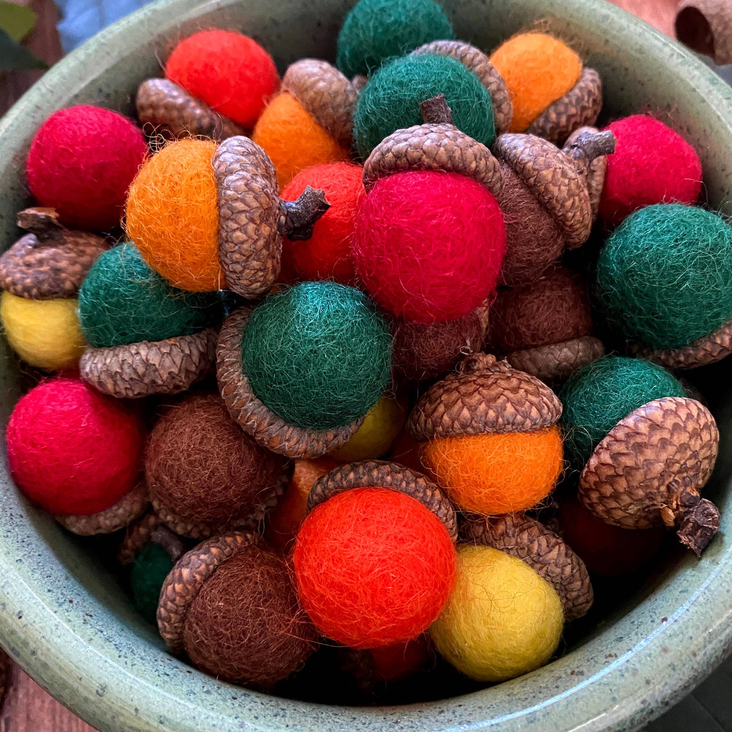 Felted Wool Acorn Set - Autumn Leaves