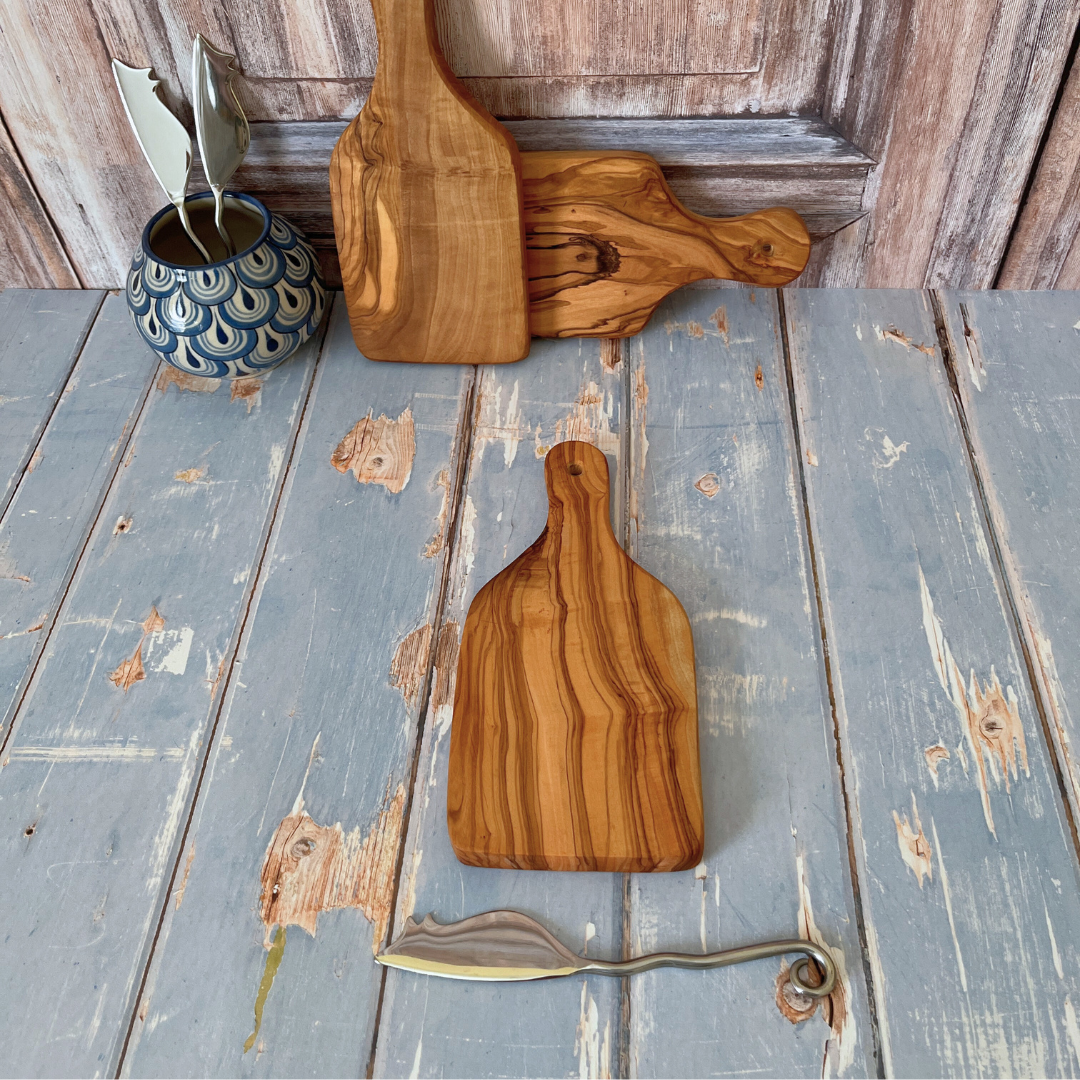 Olive Wood Mini Paddle Board with Mouse Cheese Spreader