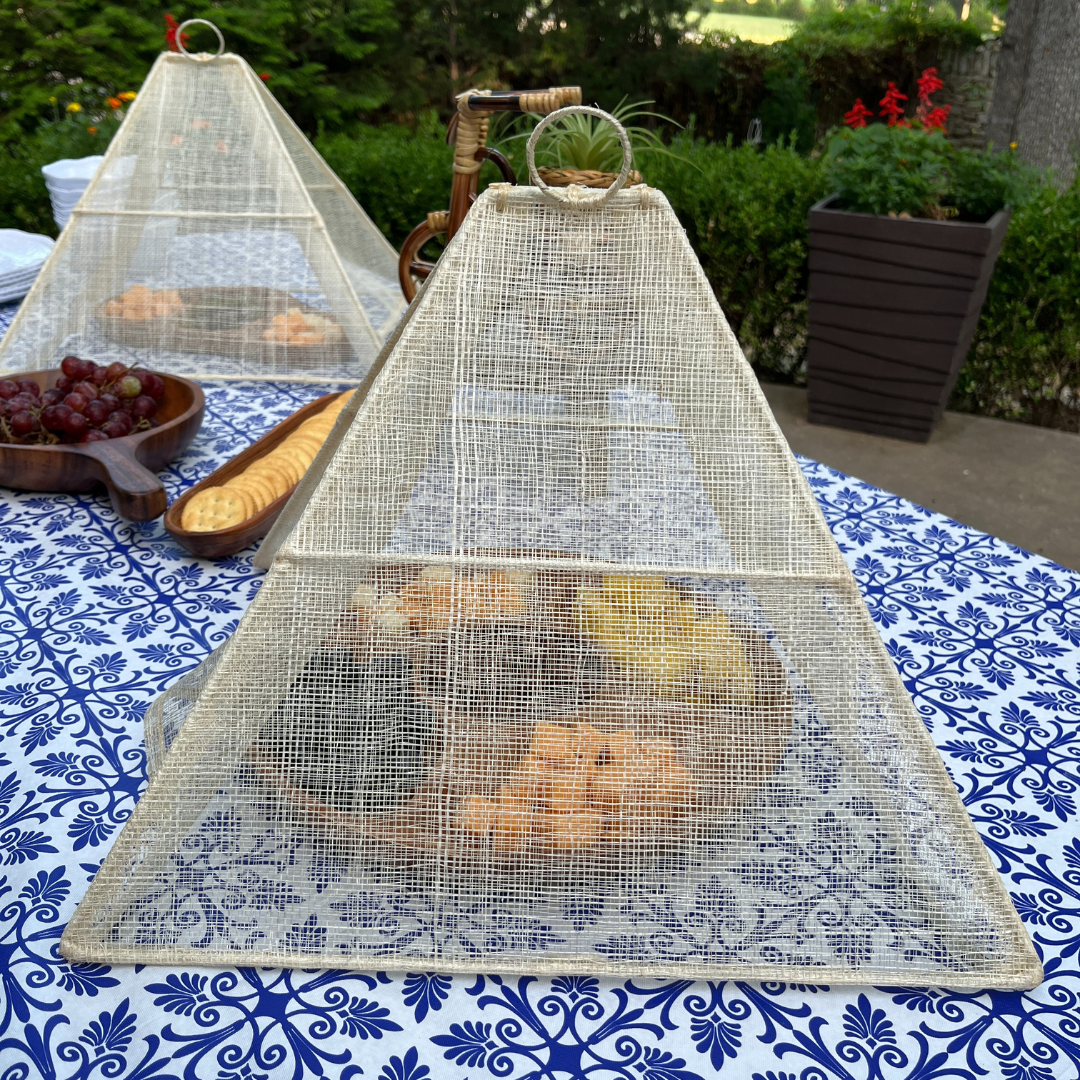 Collapsible Woven Food Tent