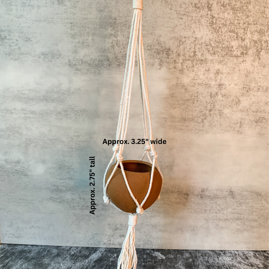 Mini Round planter w/Macrame Hanger - Terracotta
