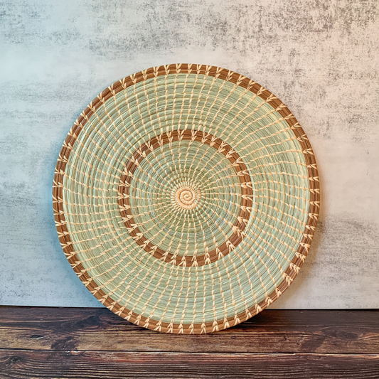 Wildgrass & Pine Needle Charger